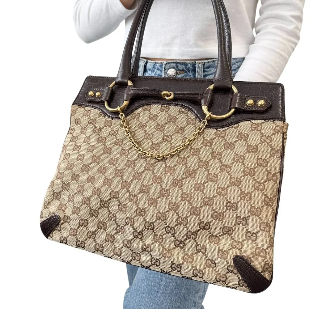 GUCCI Vintage Monogram Horsebit Chain Shoulder Bag Beige Brown Canvas [105425] - Picture 3 of 13